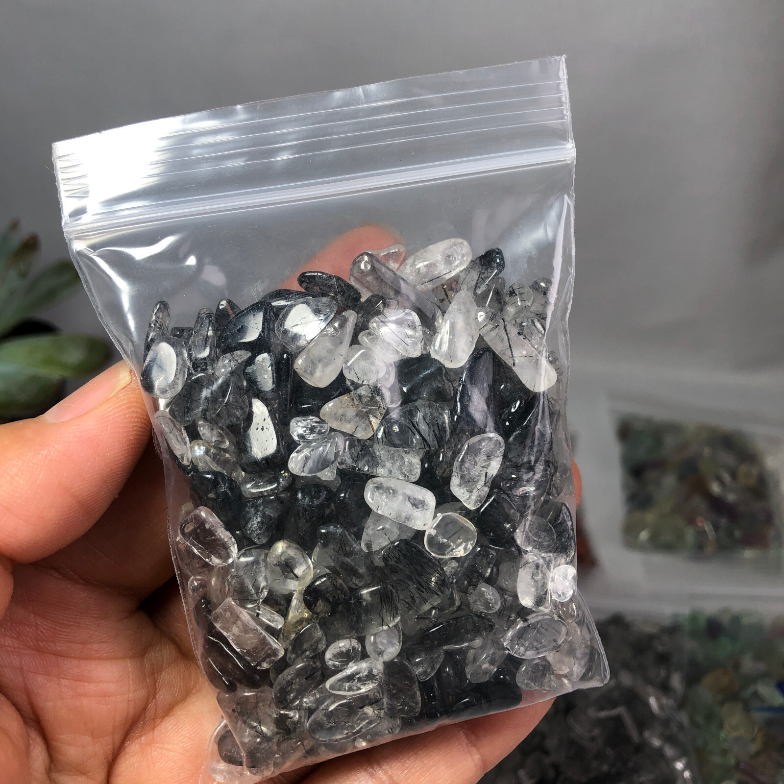 100g Natural Black hair crystal gravel reiki healing fish tank decorations A6223