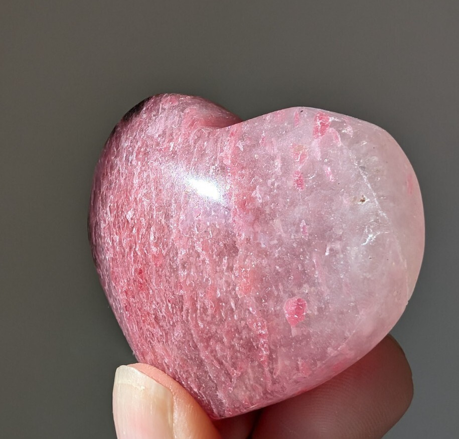 Pink Rhodonite Heart Carving Crystal Chakra Gemstone Mineral Reiki