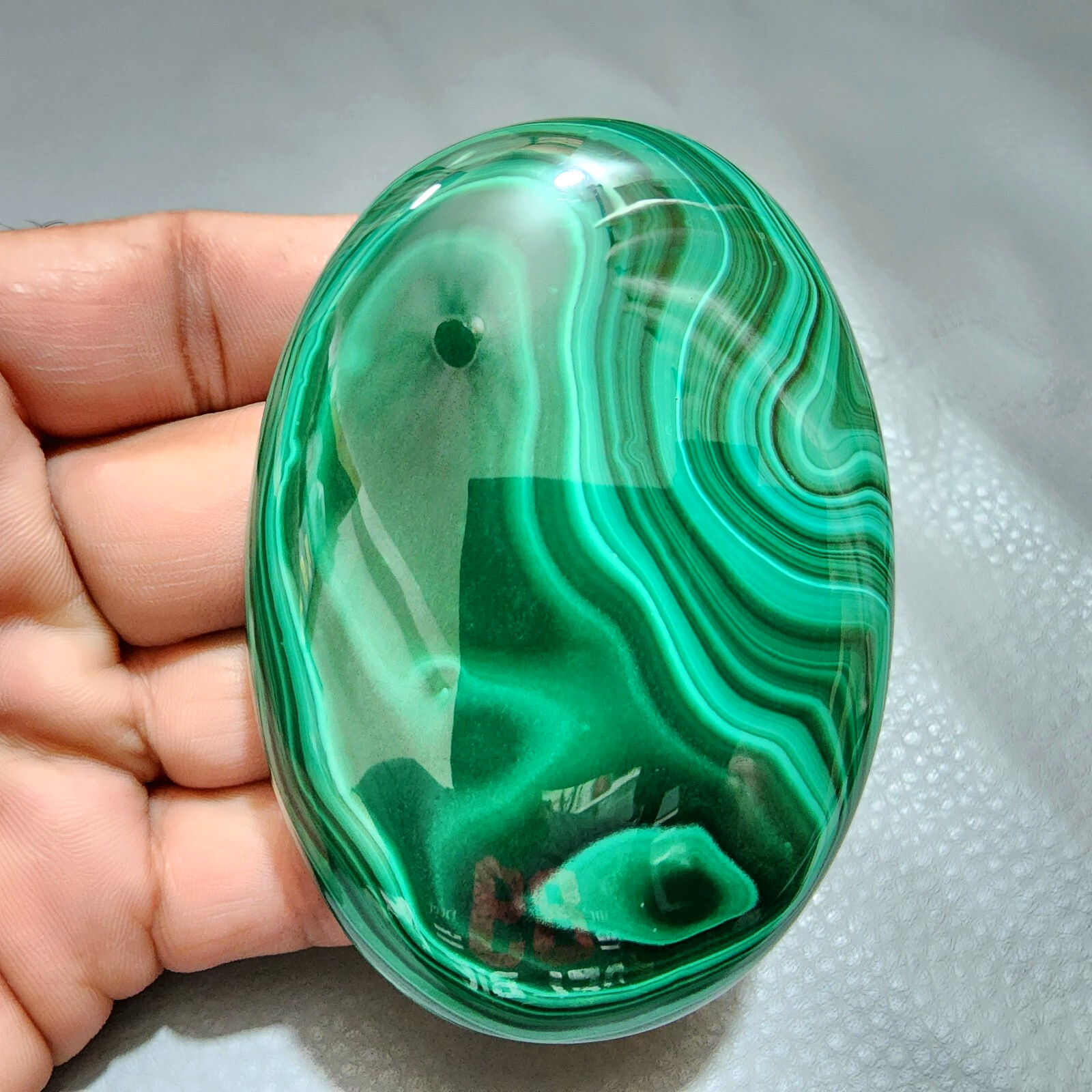 AAA+ Quality Shiny Green Malachite Rare Size Oval Shape 816 Ct Cabochon Gemstone