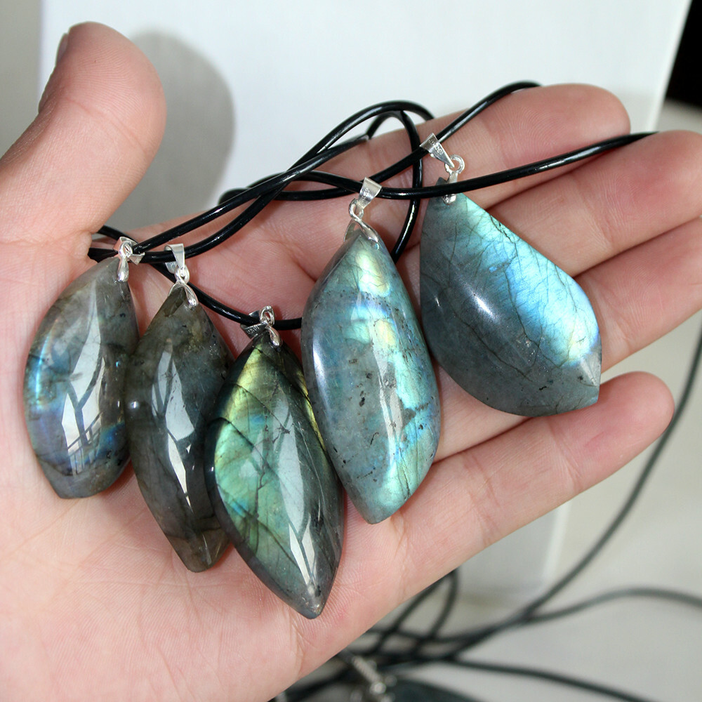 Natural Color light Labradorite Raw Gem Semi-precious Stone Pendants Necklaces