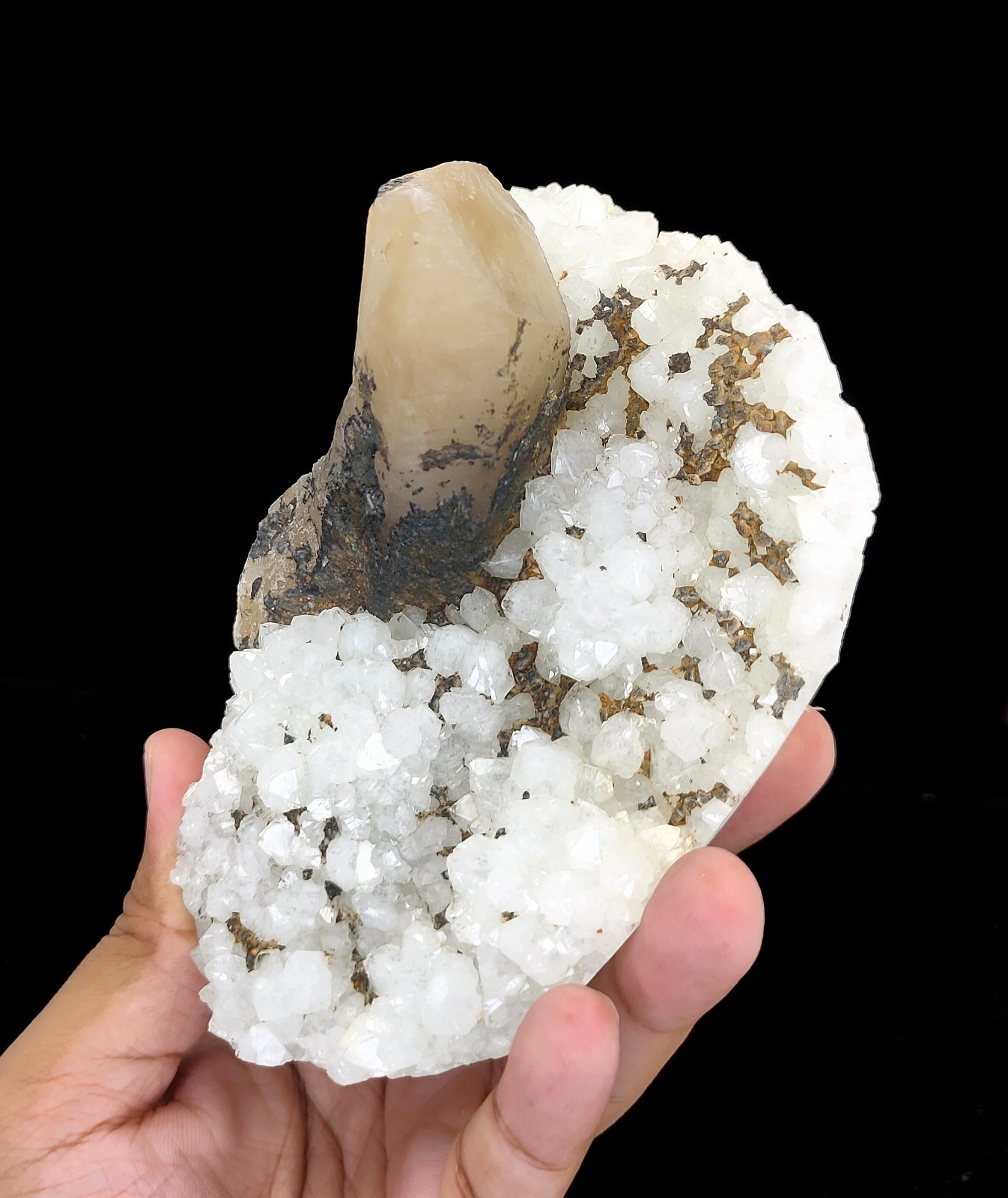 Natural Calcite Crystals On Quartz Minerals #111