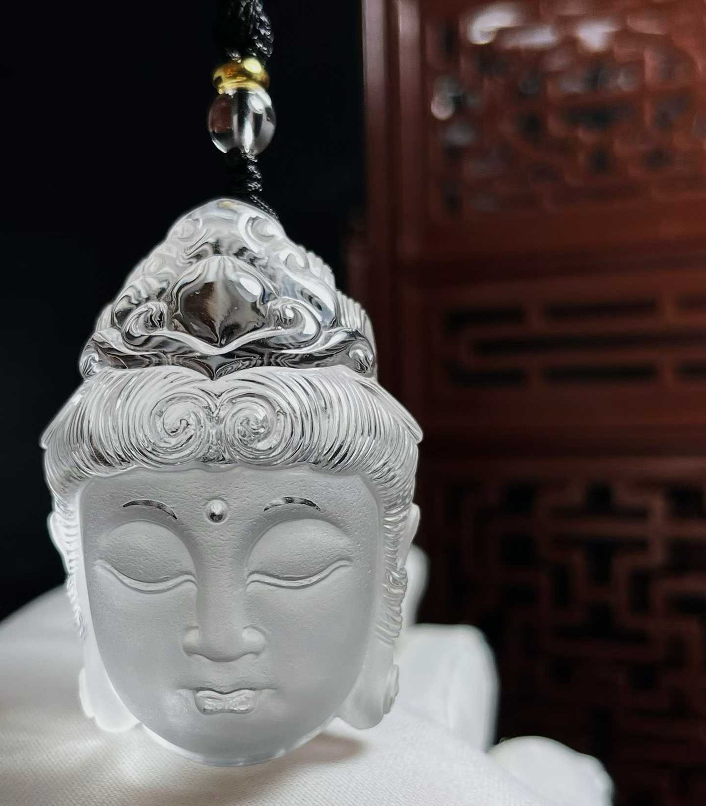 46g Top Natural Clear Quartz Carved Crystal Buddha Pendant Energy Reiki Gift