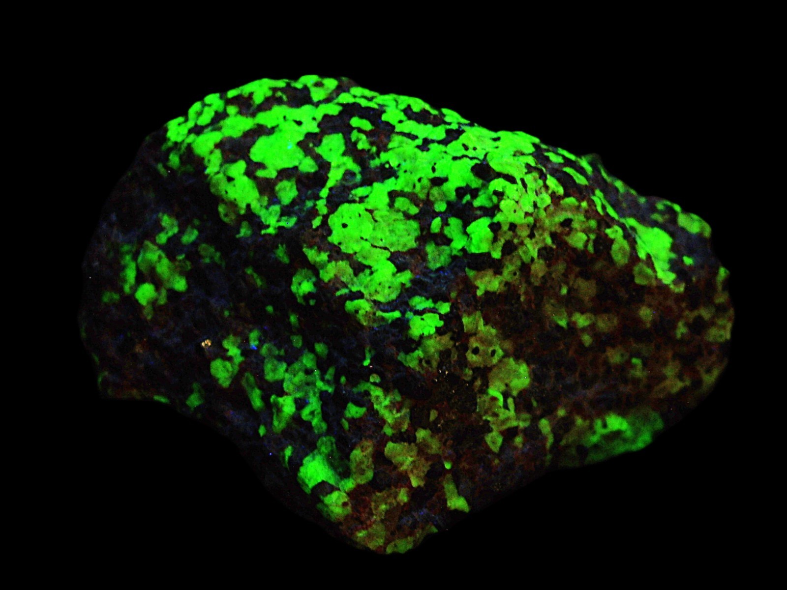 Excellent Fluorescent Willemite Specimen, 297.6g