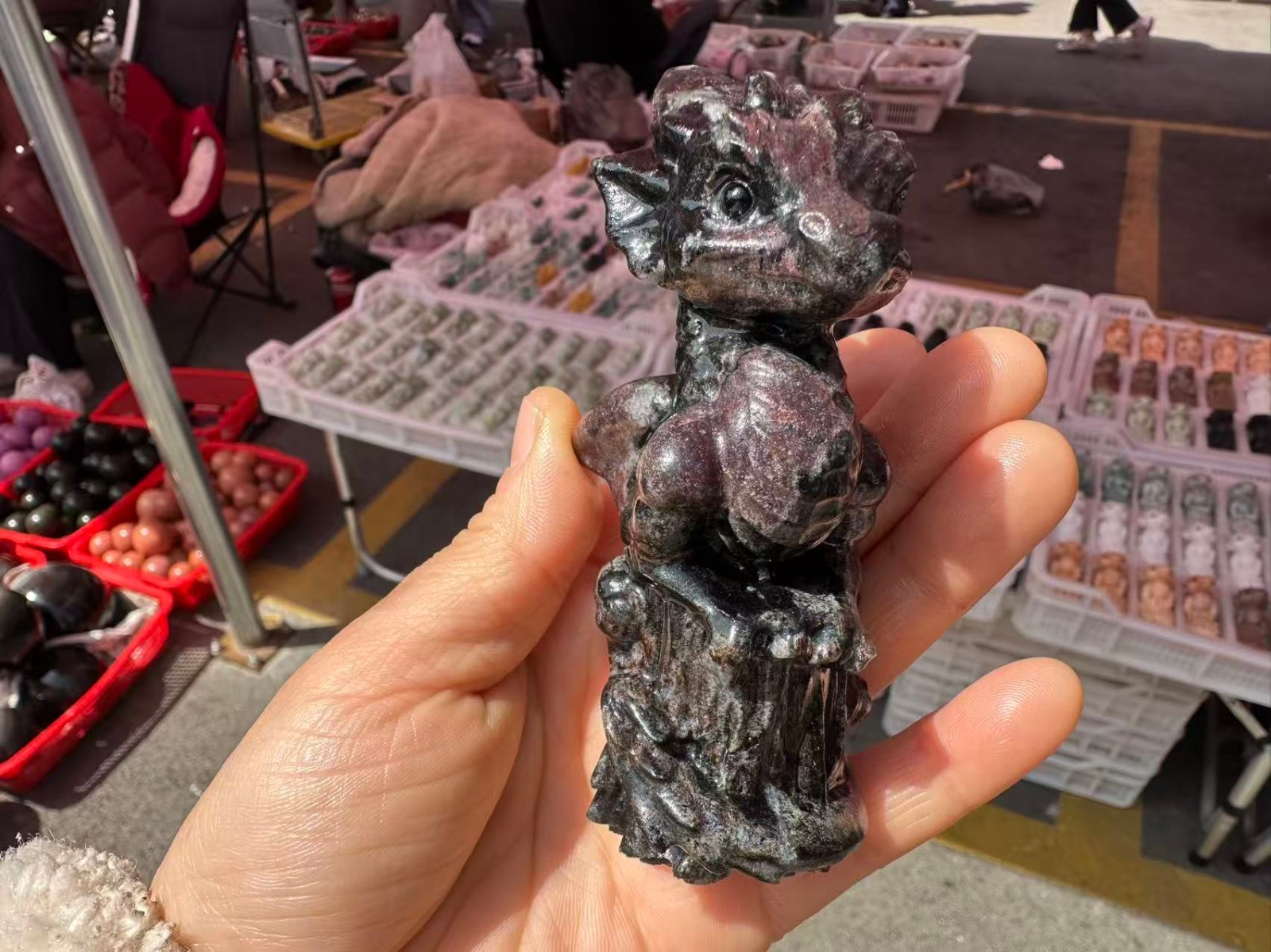 1pc Natural Garnet Quartz Carved Little Dragon Crystal Reiki Healing Decor