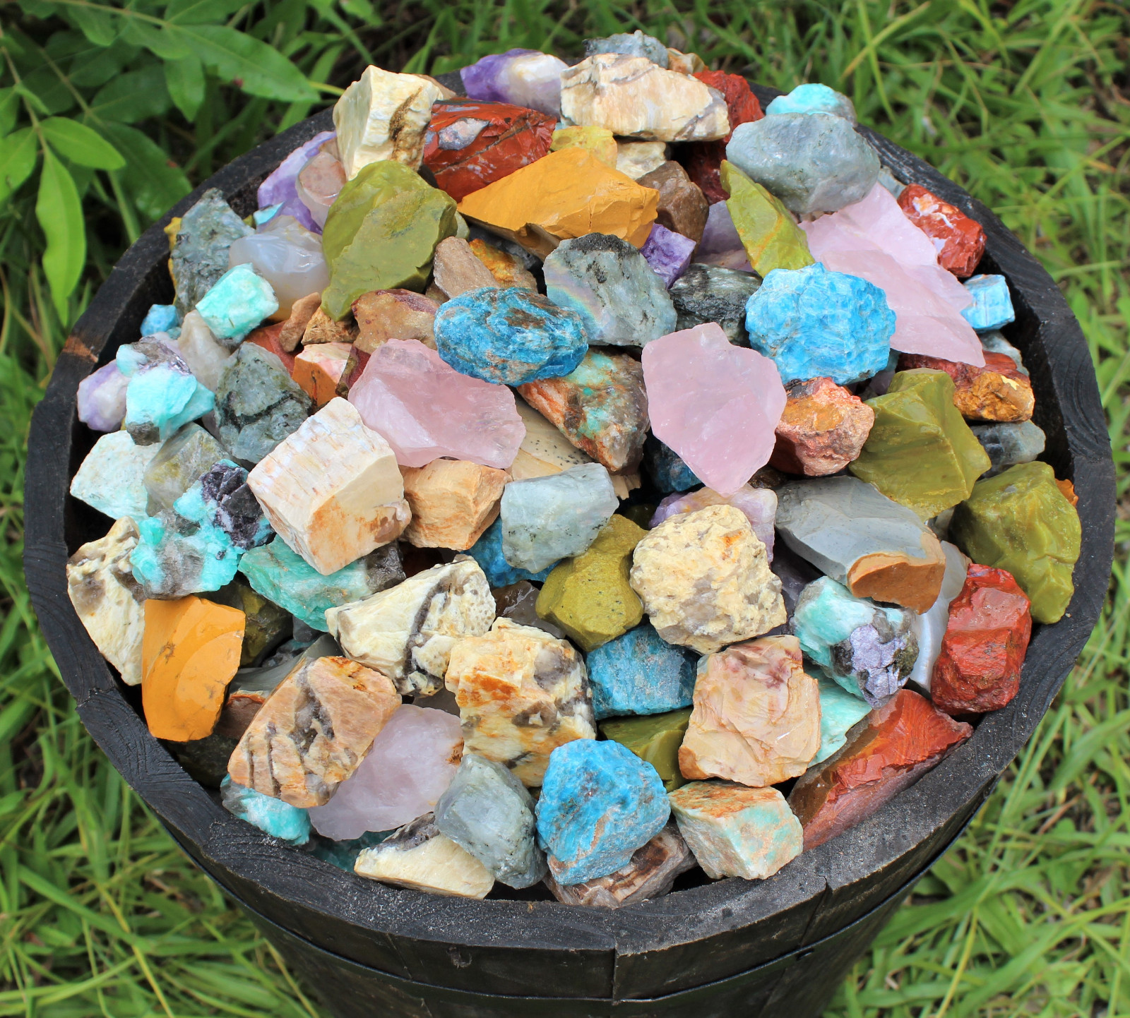 Madagascar Mix Natural Rough Tumbler Rocks Stones 4 oz Lot (Africa Assorted)