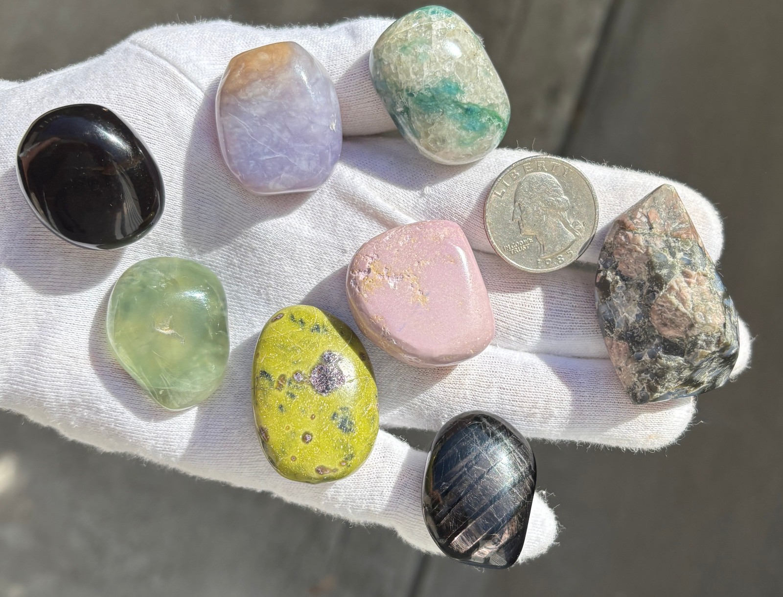 USA SALE LOT TUMBLES TUMBLE STONE STONES HYPERSTHENE/ATLANTISITE/AMBER/FUCHSITE