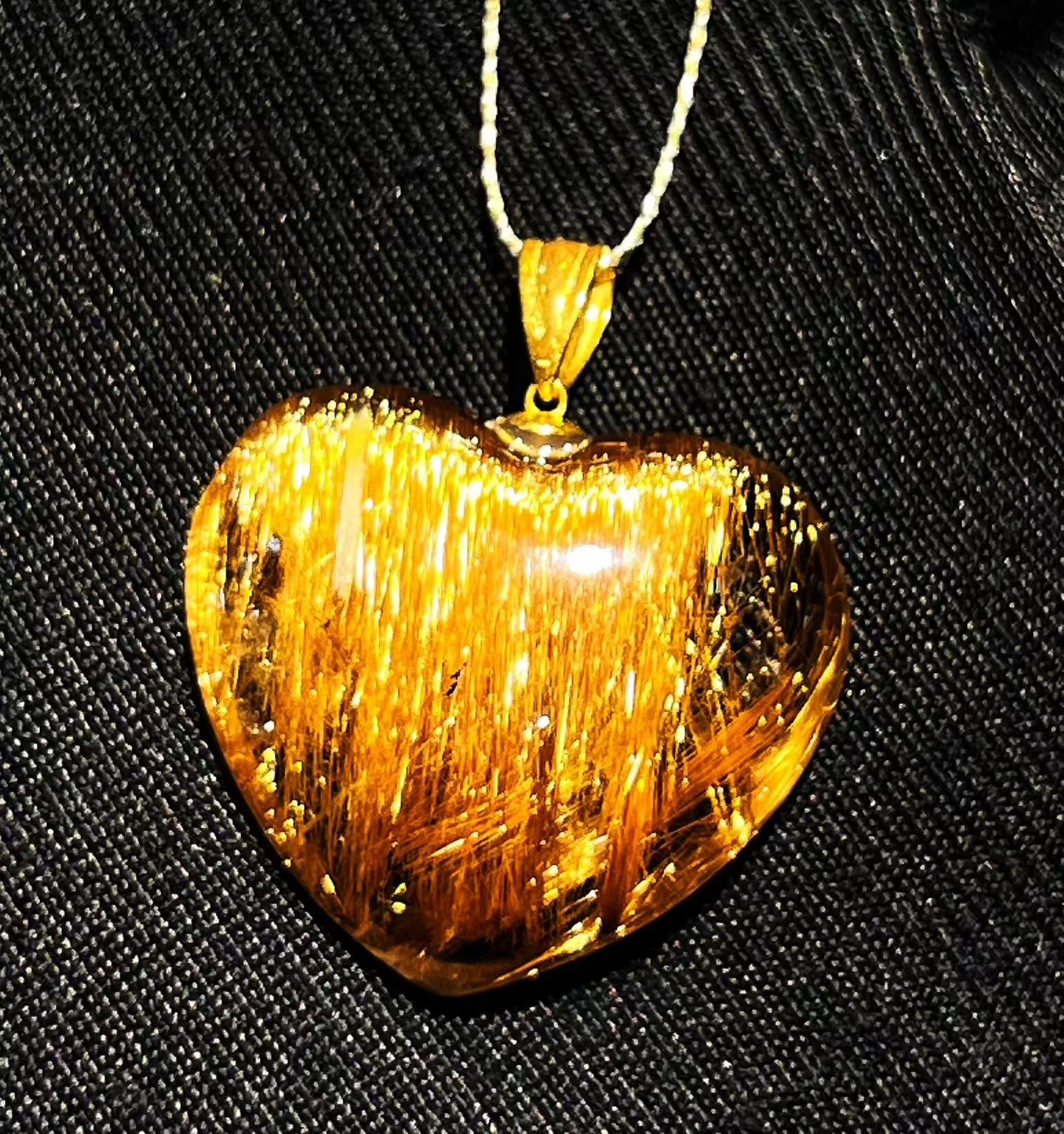 19*21*7mm Natural Rutilated Quartz Carved Crystal Love Pendant reiki healing