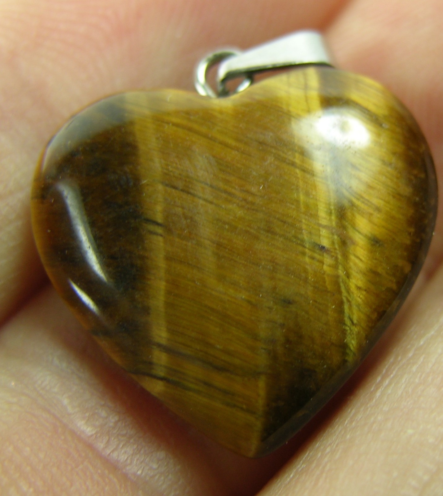 #1 16.60ct 3/4 in Africa100% Natural Tigereye Heart Shape Pendant 3.30g 20mm