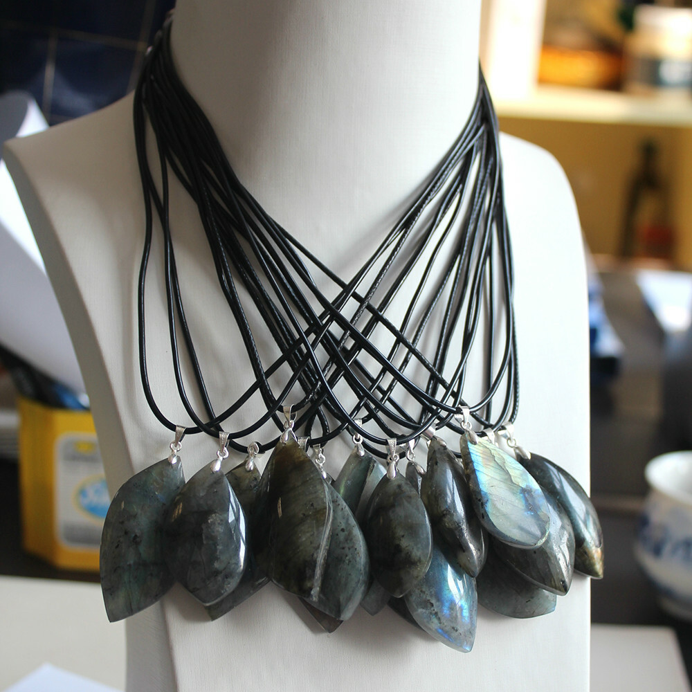 Natural Color light Labradorite Raw Gem Semi-precious Stone Pendants Necklaces
