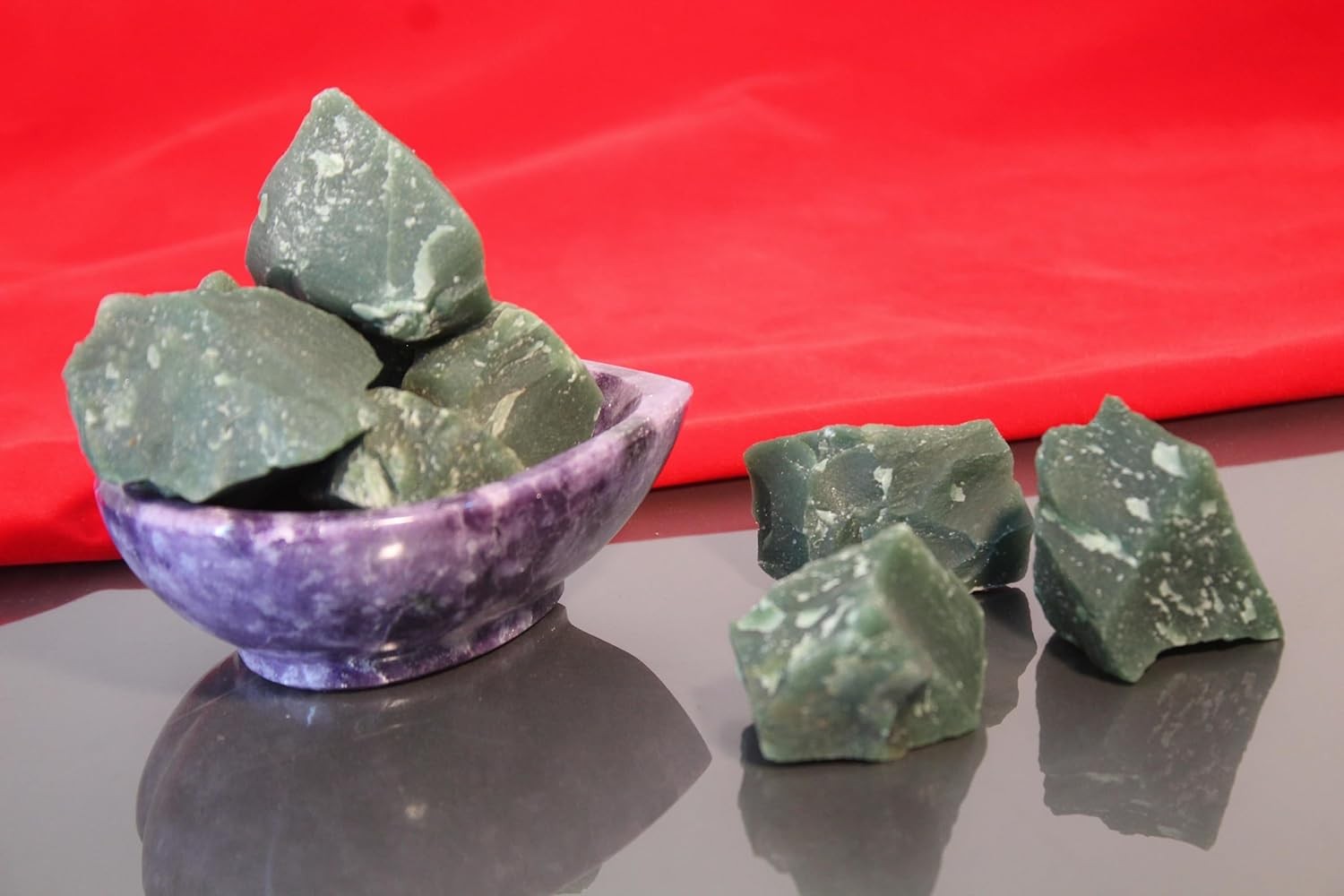 Natural Raw Green Jade Stone – 1 Pc (3–5 cm) for Crafts & Décor