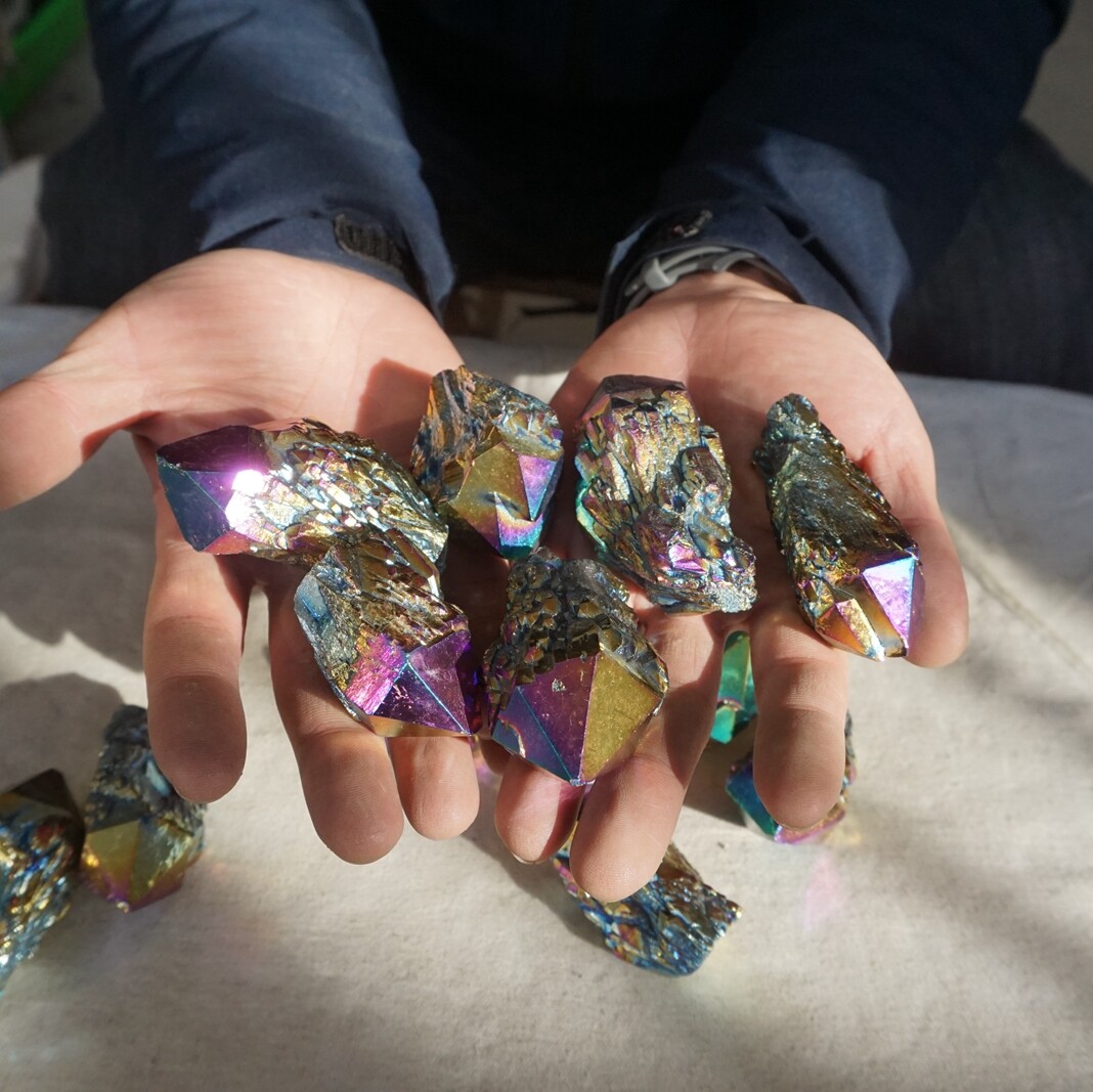 2.2LB 12Pcs Rainbow Aqua Aura Quartz Crystal Cluster Points Titanium Coating .