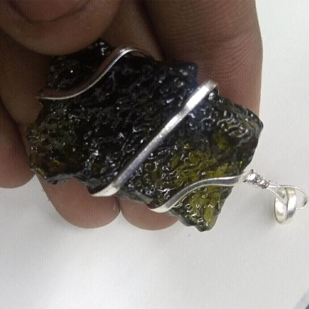 Genuine Moldavite Pendant Green – Certified Natural Stone Energy Jewelry