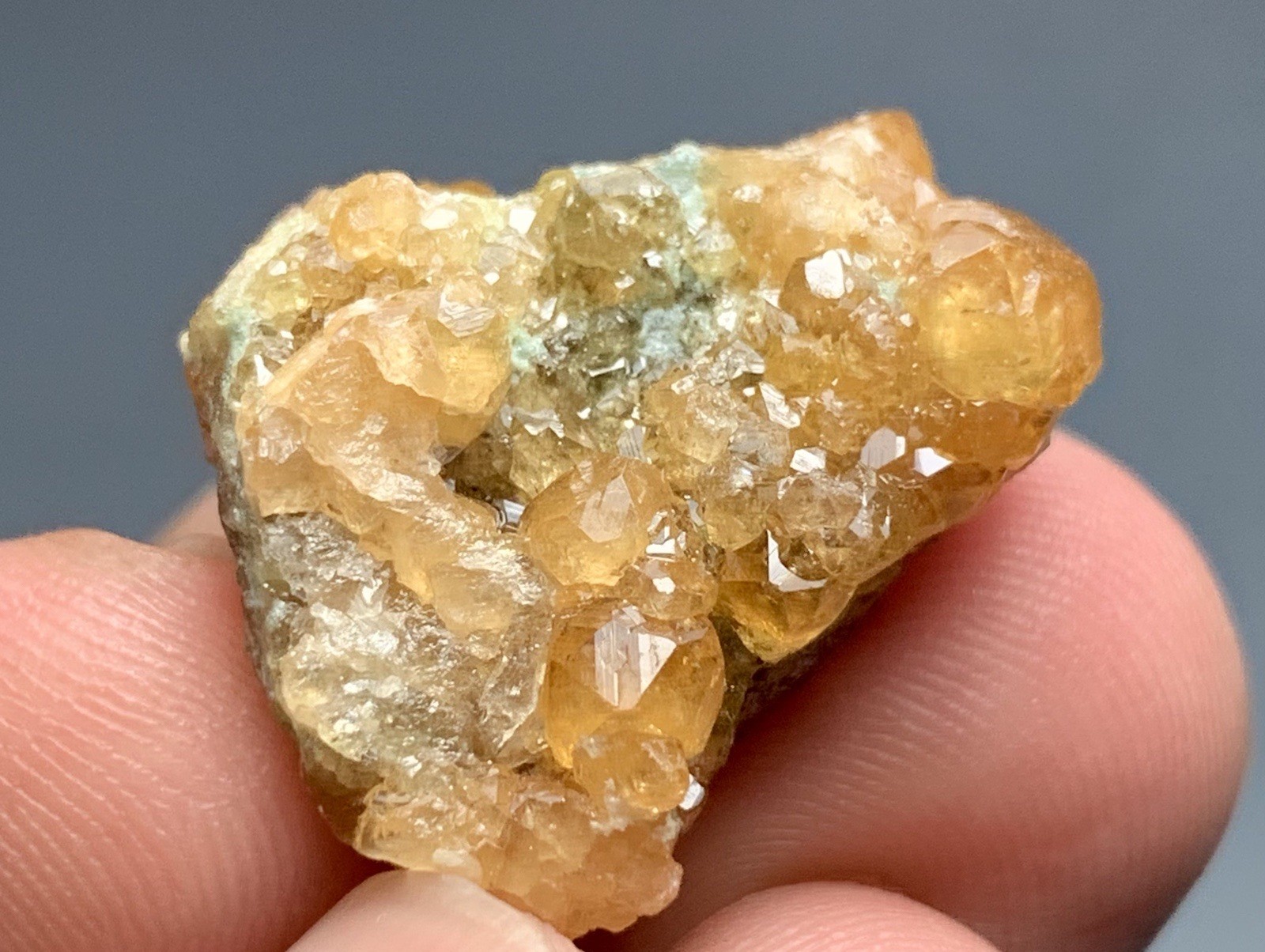 36 Cts Natural Garnet Crystal Specimen From Pakistan.