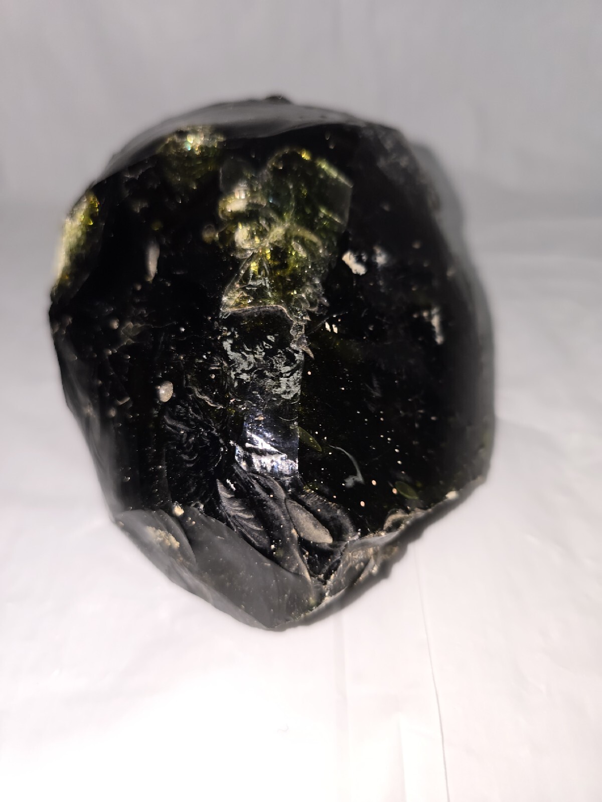 Unknown crystal / slag glass / gem stone / obsidian 3.2 lbs Dark Green