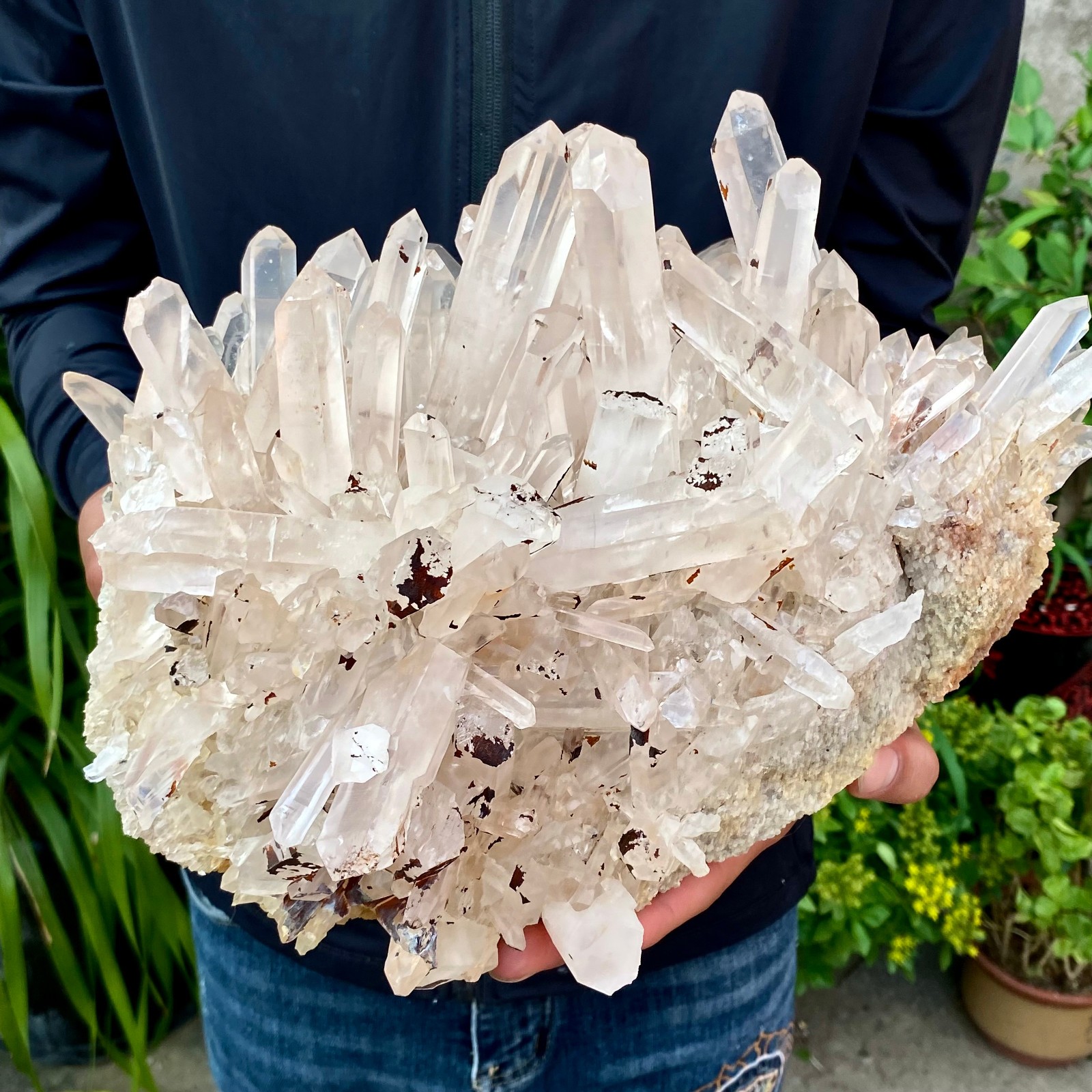 23.69LB ransparent, natural and beautiful white quartz crystal cluste