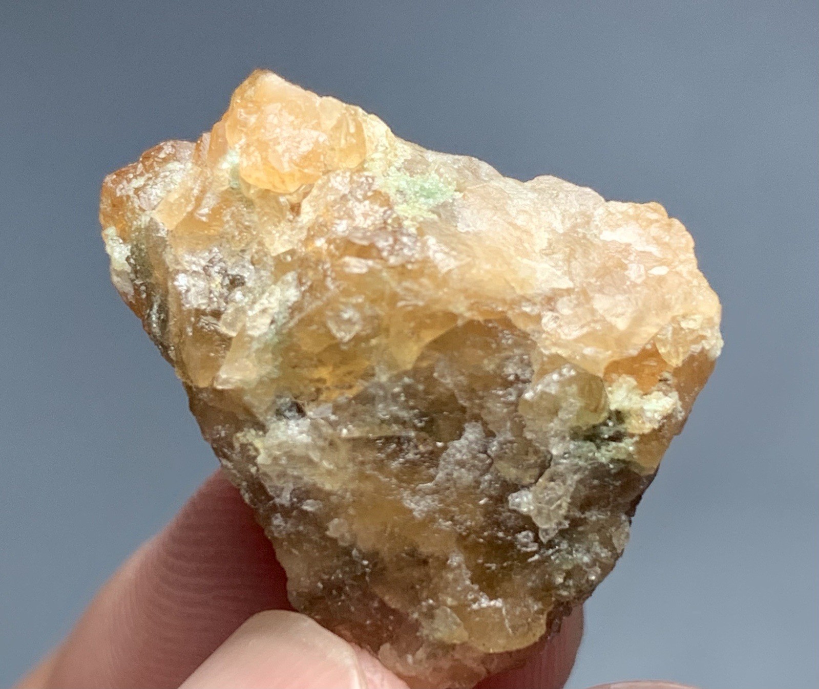 36 Cts Natural Garnet Crystal Specimen From Pakistan.