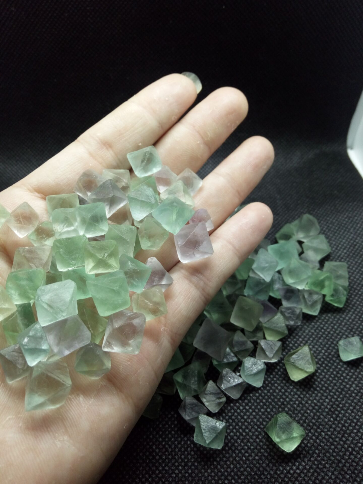 100g 50+pcs Natural Purple Fluorite Crystal Octahedrons Rock Specimen China