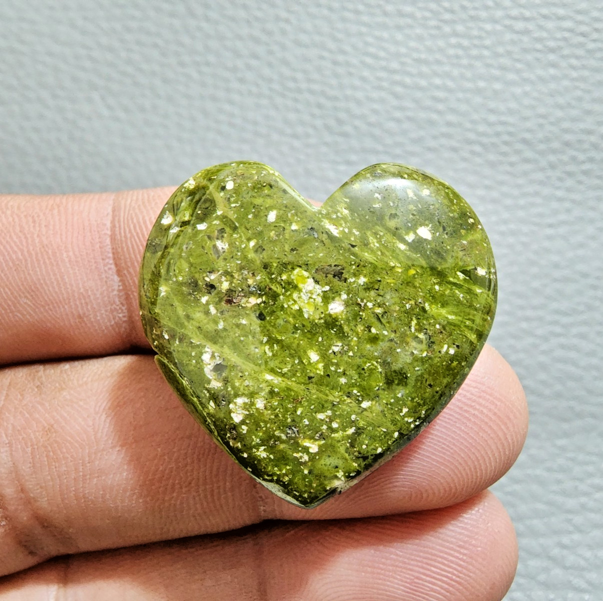Amazing Serpentine Palm Stone Heart Shape Gemstone Cabochon Jewelry 80 Ct
