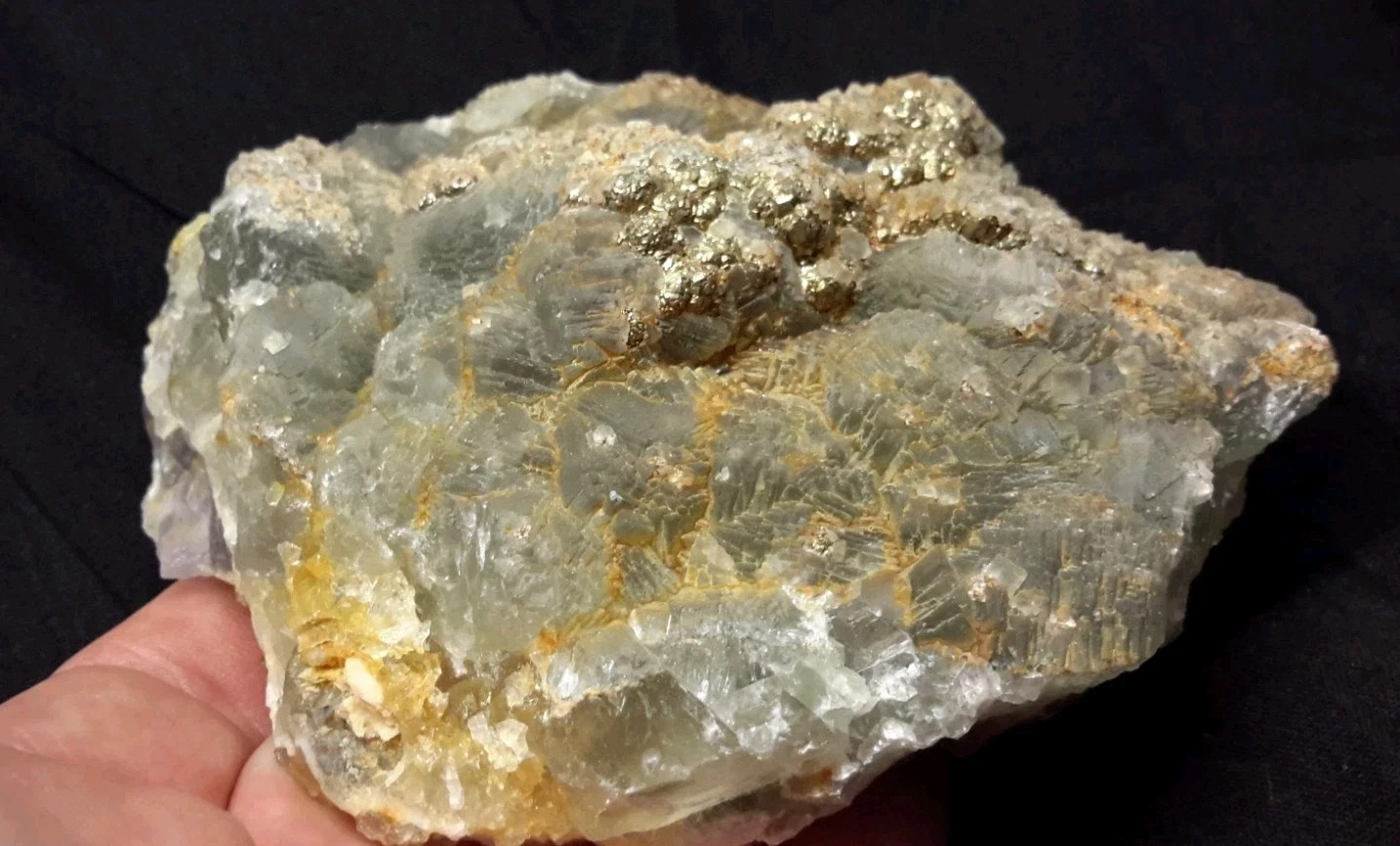 1 LB 4 ounces 4.5″ PYRITE on FLUORITE from Chihuahua, Mexico FLUORESCENT