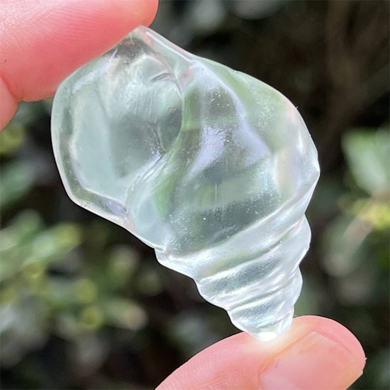 2″ Carved Blue smelting whelk skull quartz crystal skull Pendant Healing 1PC