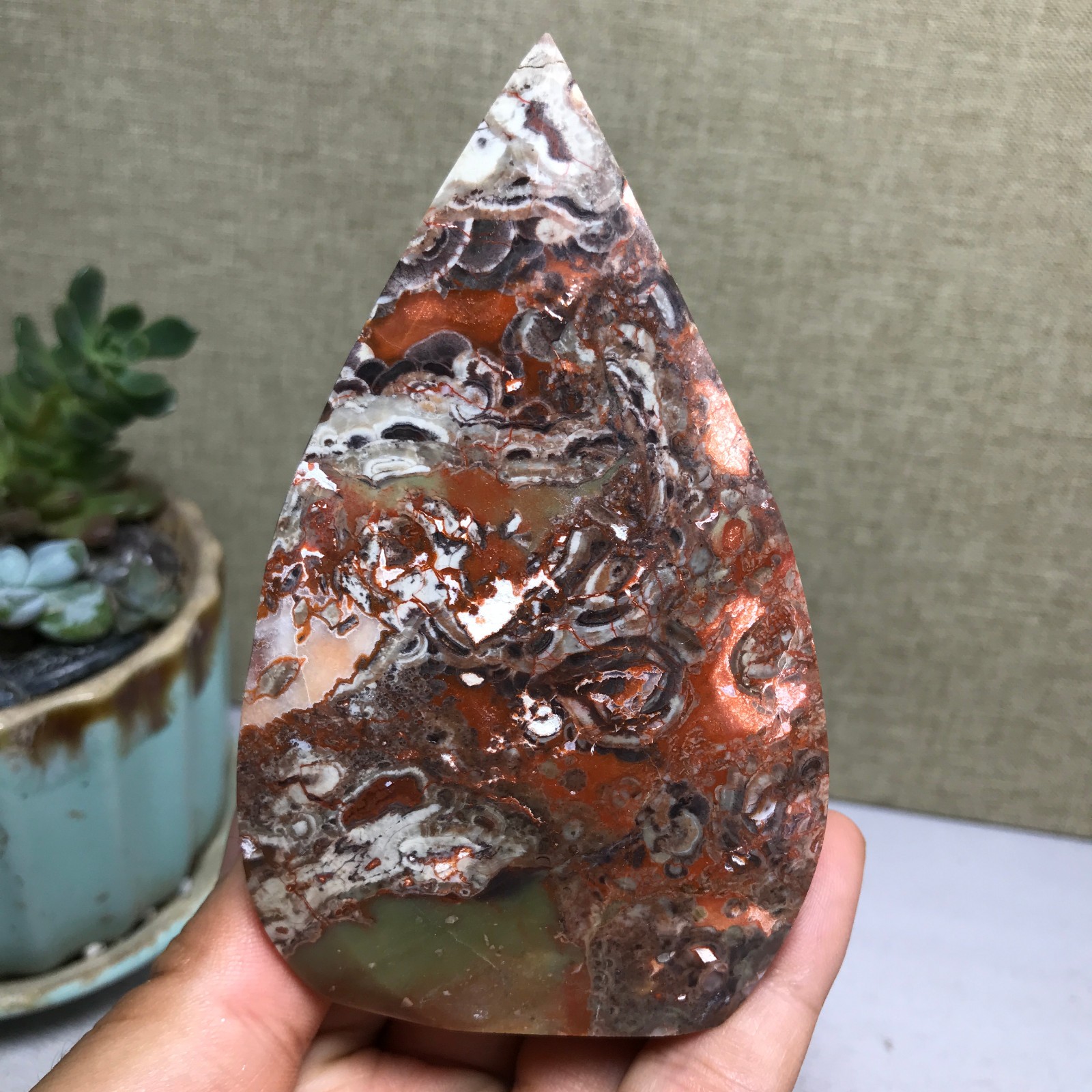 Natural Indonesian Bloodstone agate point leaf Crystal specimens 164g A5133