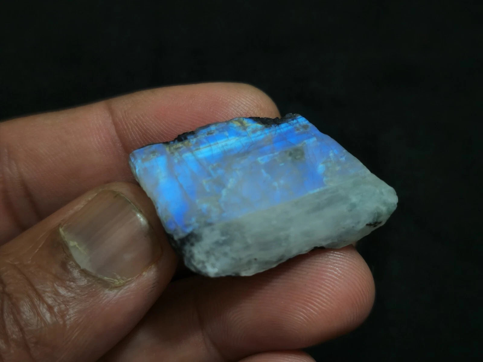 100% Natural Amazing Rainbow Moonstone Raw 92 Crt Moonstone Rough Jewelry