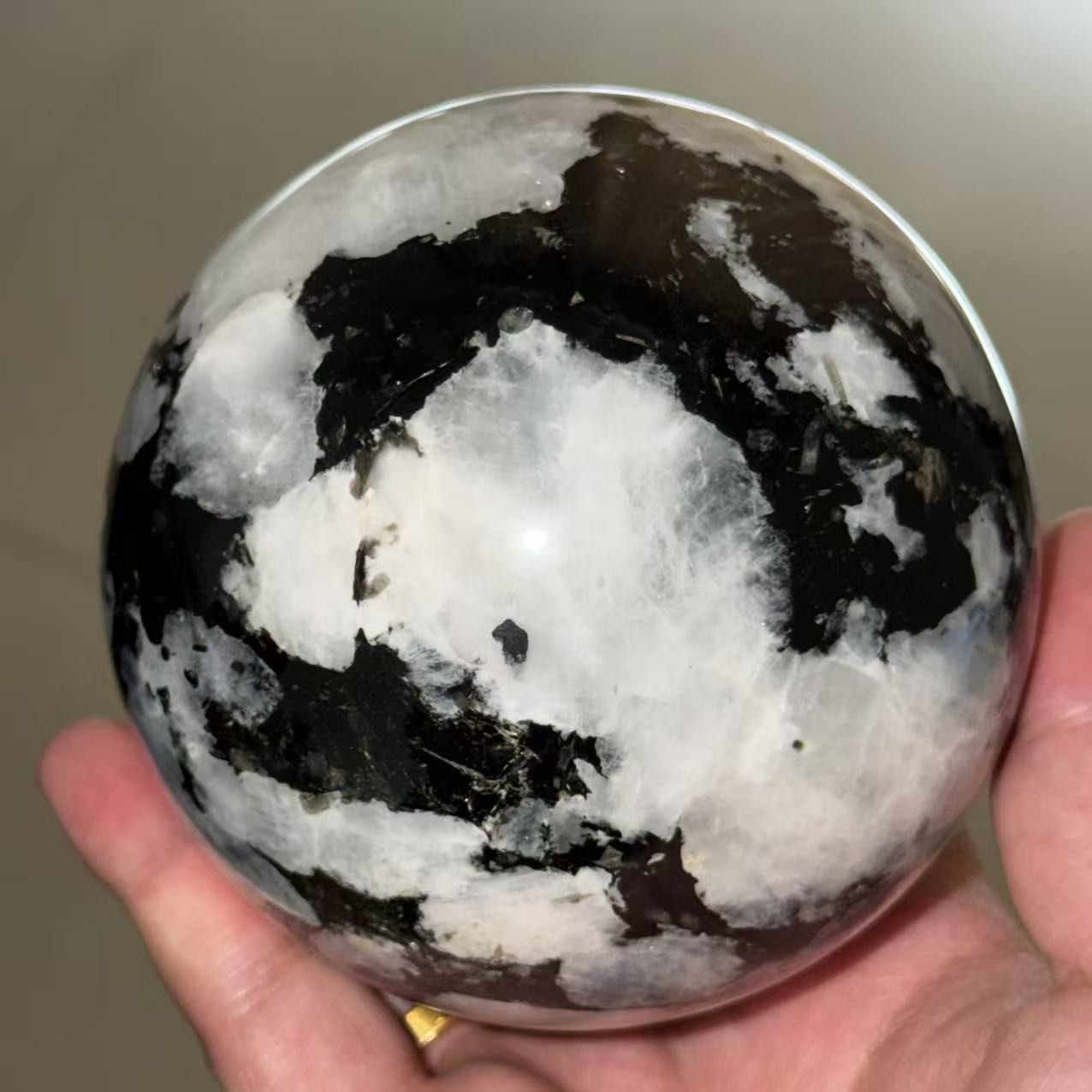 2.6LB 3.7″ Natural Rainbow Moonstone Sphere Crystal Glittery Ball Healing