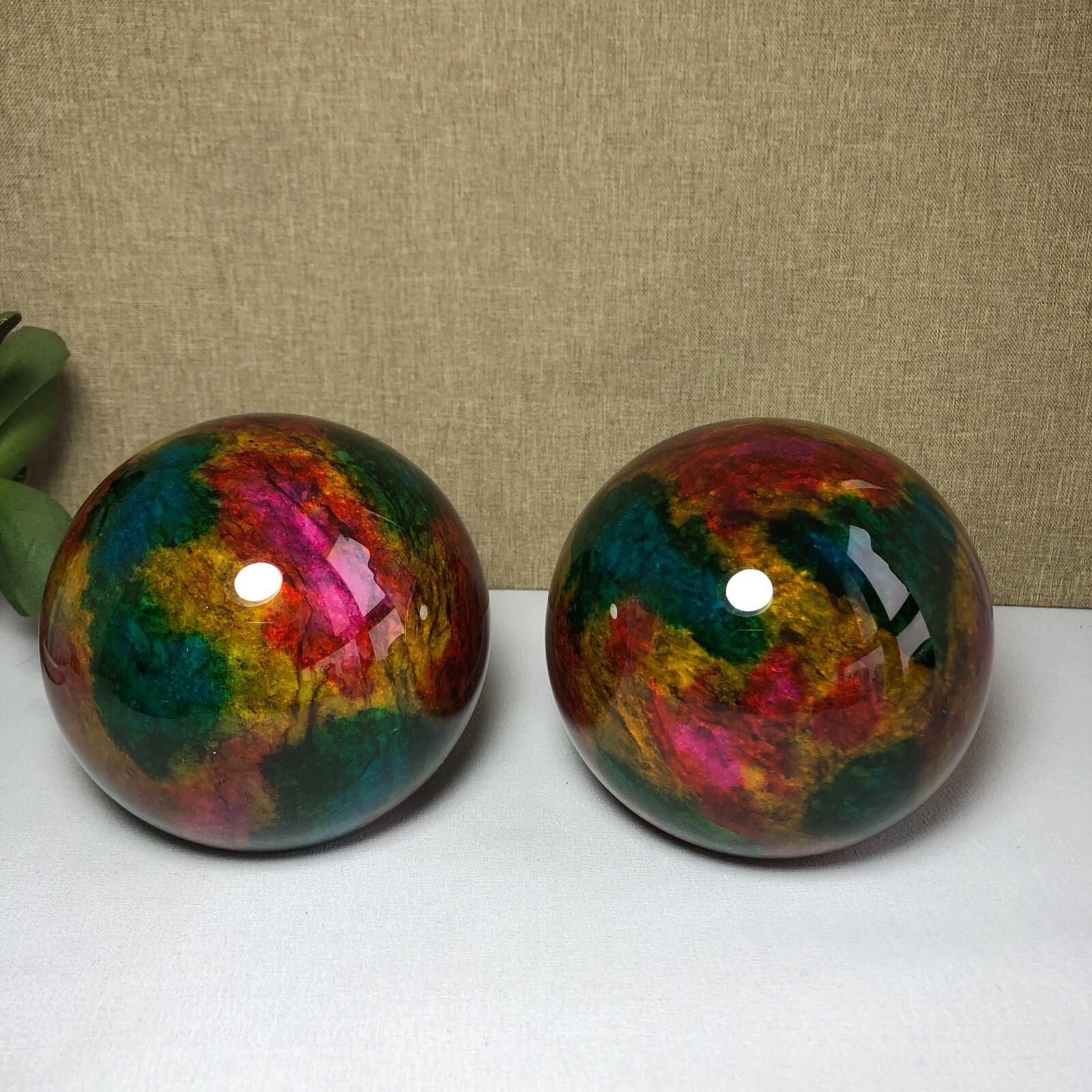 1Pcs99mm Natural “Seven Colors Jade” sphere Ball -Taiwan China 1.7kg Base Random