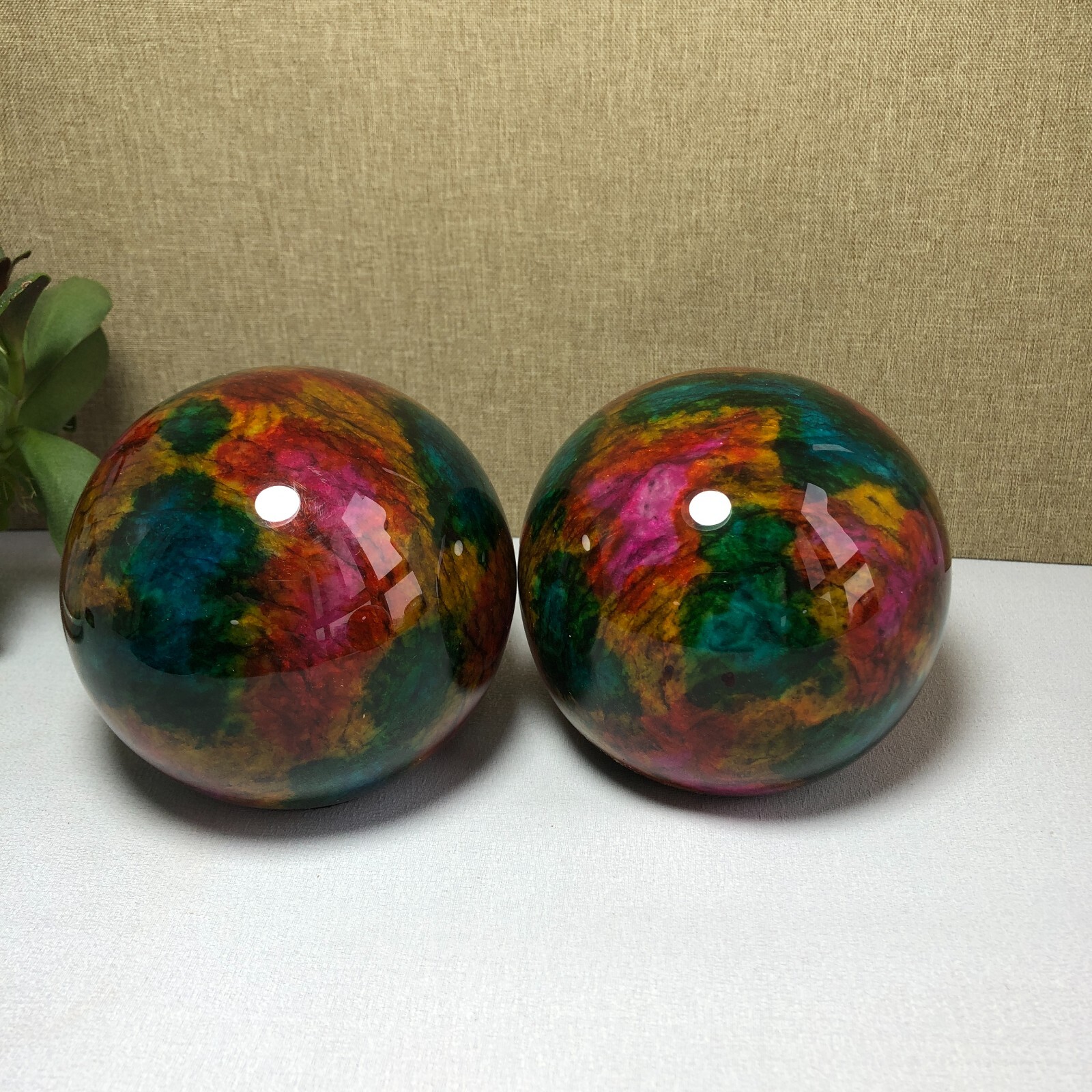 1Pcs99mm Natural “Seven Colors Jade” sphere Ball -Taiwan China 1.7kg Base Random