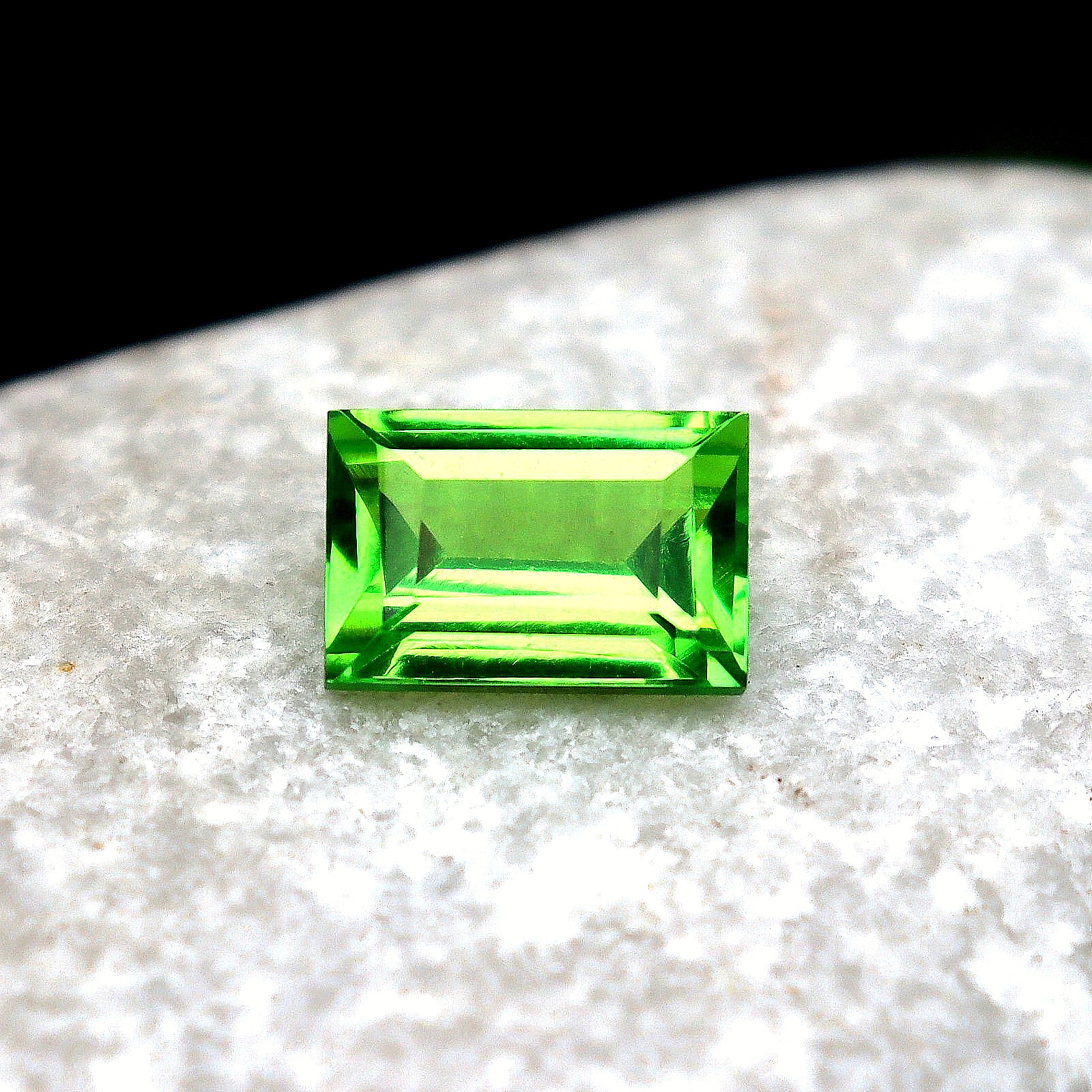 CERTIFIED Flawless Green Peridot 10.20 Ct Baguette Cut Natural Loose Gemstone