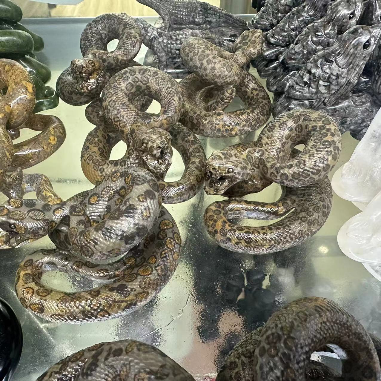 1pc Natural Doll Stone Quartz Hand Carved Snake Skull Crystal Healing Decor Gift