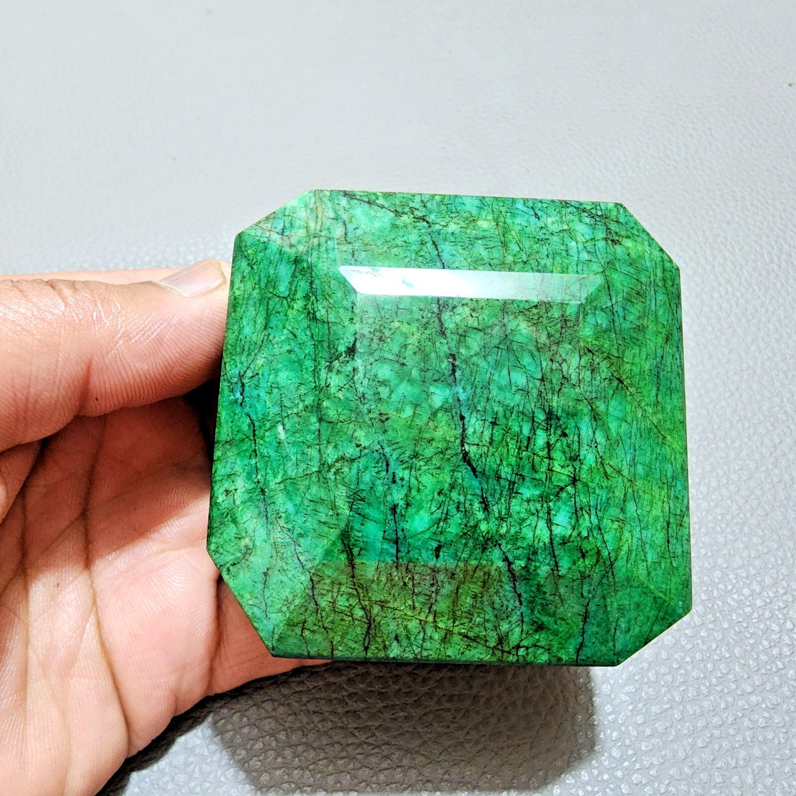 Top Size Green Brazilian Emerald Rare Size 2360 Ct Loose Gemstone Jewelry Making