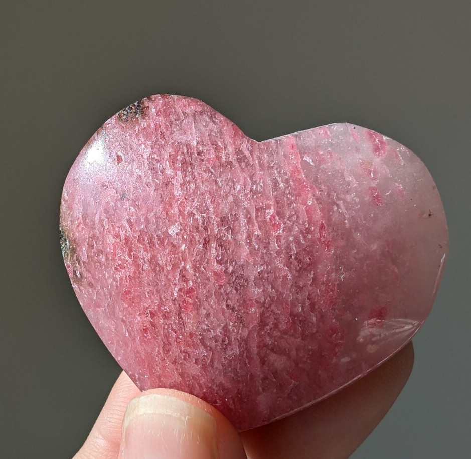 Pink Rhodonite Heart Carving Crystal Chakra Gemstone Mineral Reiki