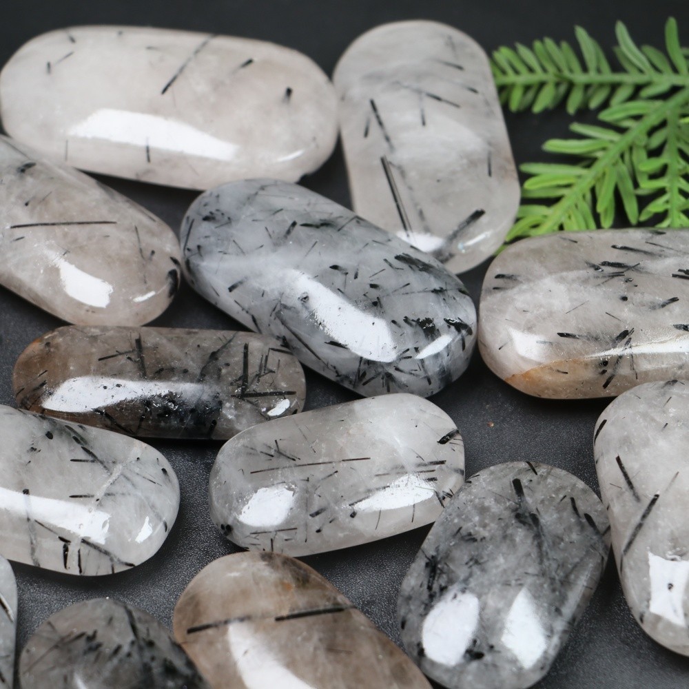 50-100g Natural Wholesale Black Rutile Palm Stone Reiki Polished Quartz Decor