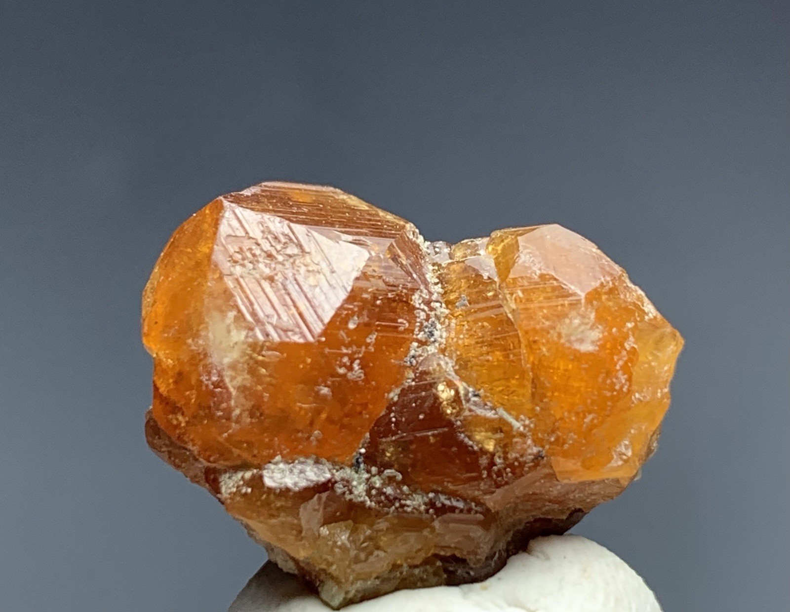 29 Cts Natural Garnet Crystal Specimen From Pakistan.