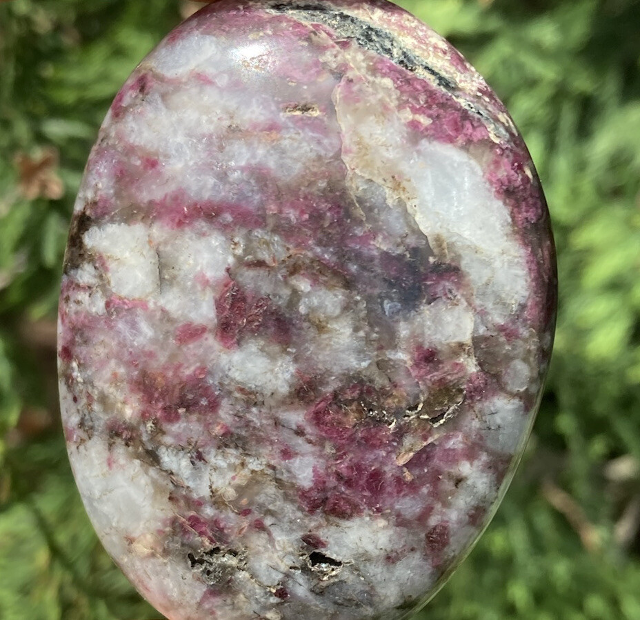 Handmade Polished PINK RUBELLITE TOURMALINE Palm Stone Crystal MADAGASCAR 2.44″
