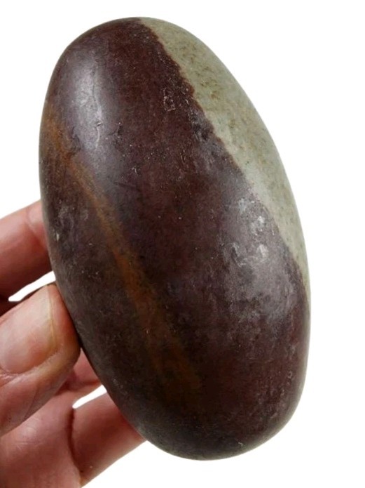 Shiva Polished Stone India 249.7 grams.