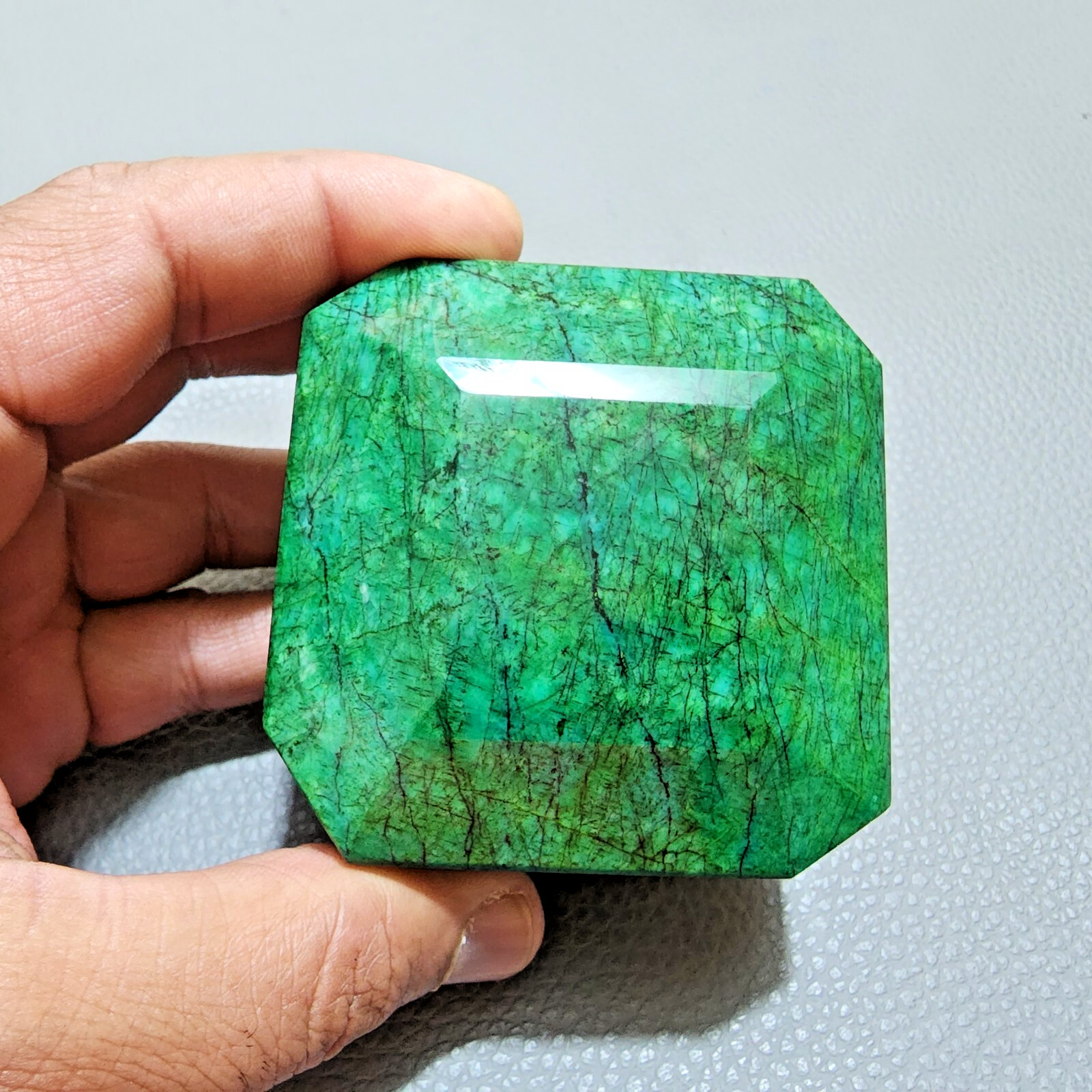 Top Size Green Brazilian Emerald Rare Size 2360 Ct Loose Gemstone Jewelry Making