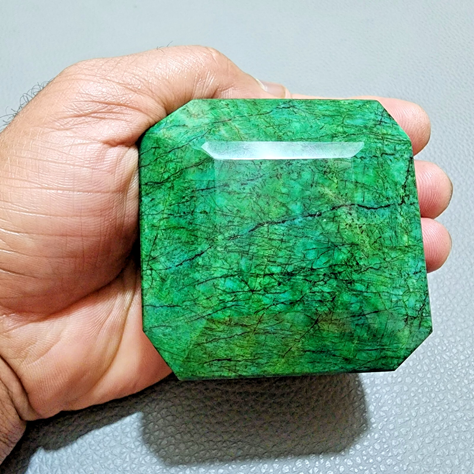 Top Size Green Brazilian Emerald Rare Size 2360 Ct Loose Gemstone Jewelry Making