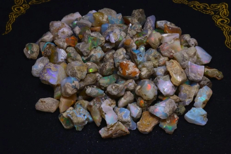 Big Size Opal Crystal rough lot, 100 Cts Wholesale Rate Opal Uncut Raw Gemstone