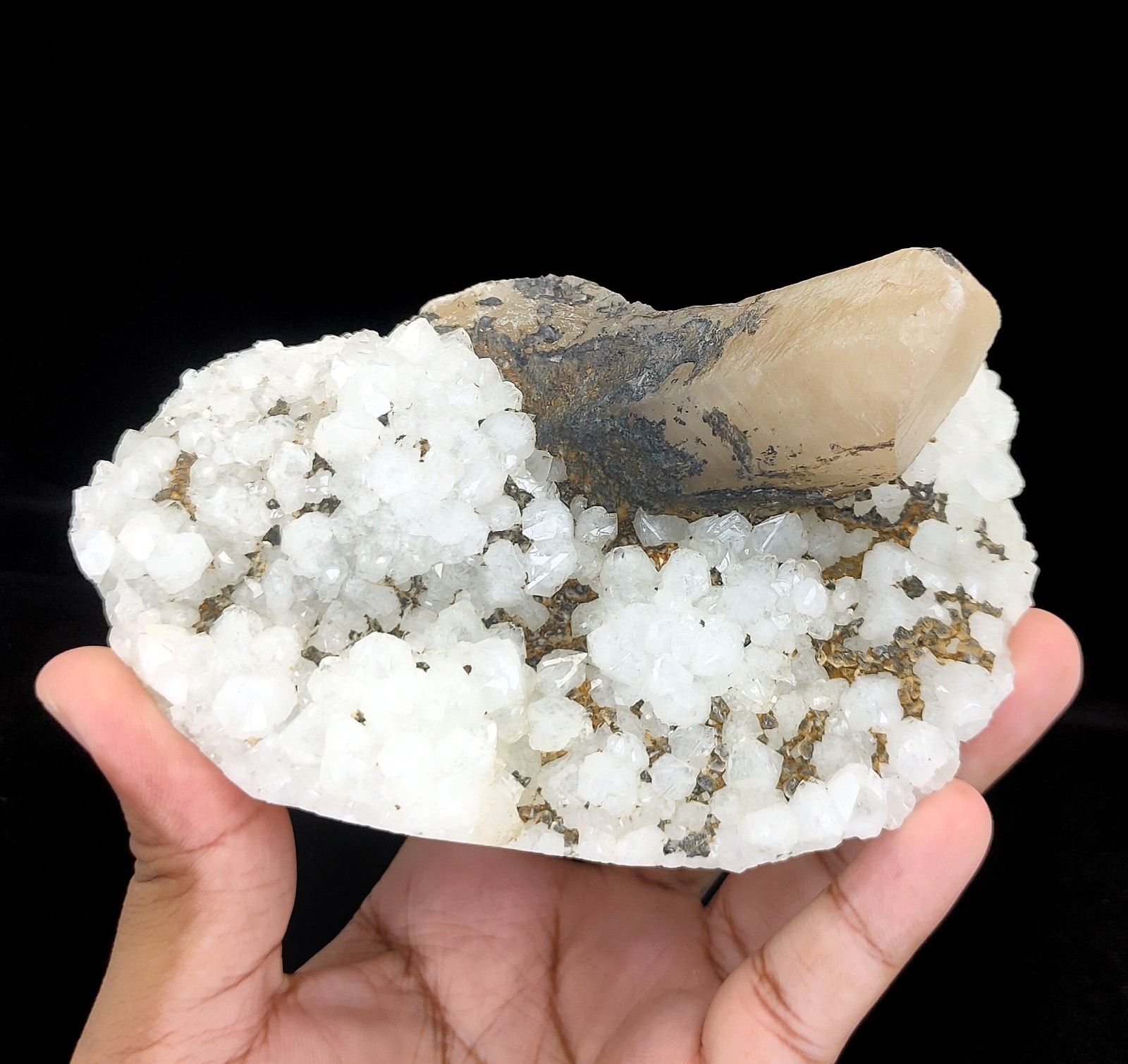 Natural Calcite Crystals On Quartz Minerals #111